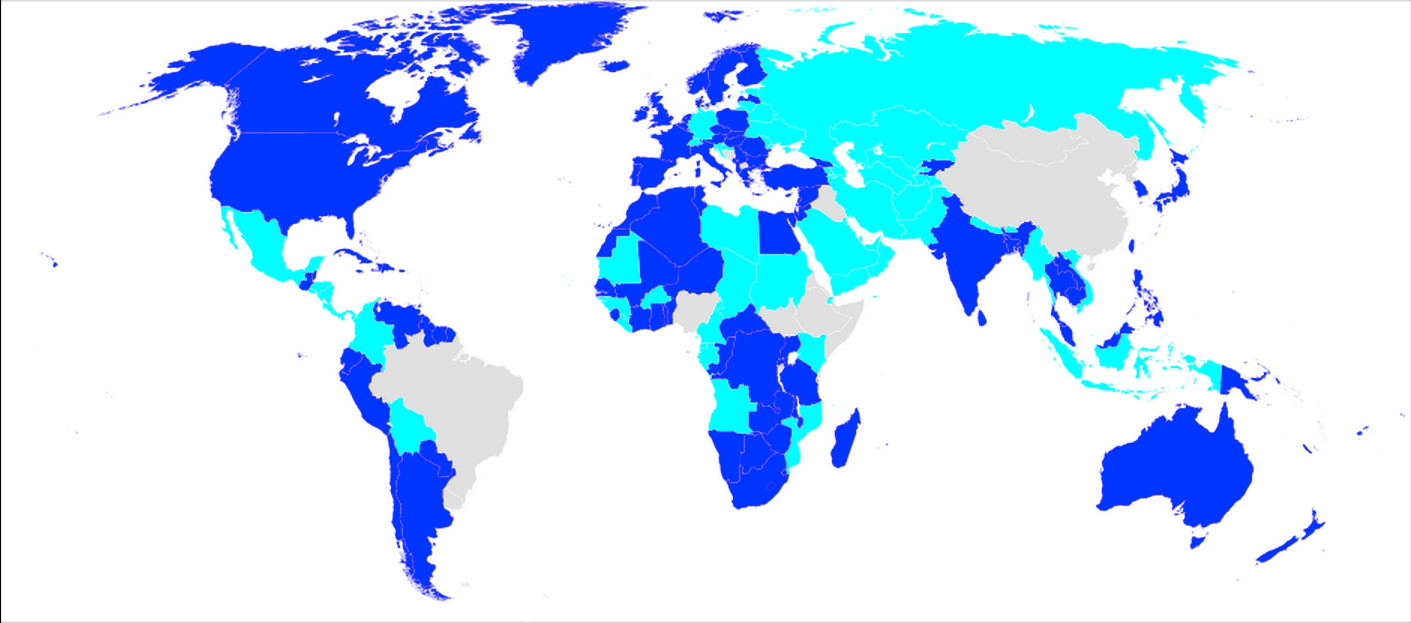 בגוונים הכחולים: מדינות המכירות ברשיון הנהיגה הבינלאומי. בולטת בהעדרה: סין